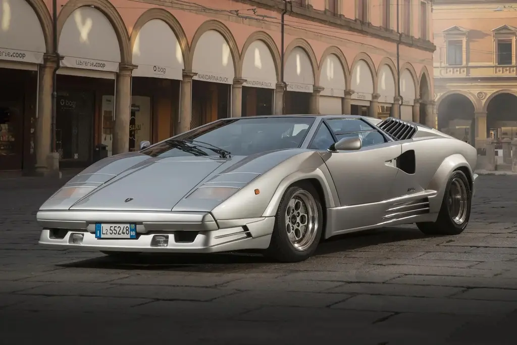 自動車 Lamborghini Countach5000Quattrovalvole Lamborghini Countach 5000 Quattrovalvole Complete Guide